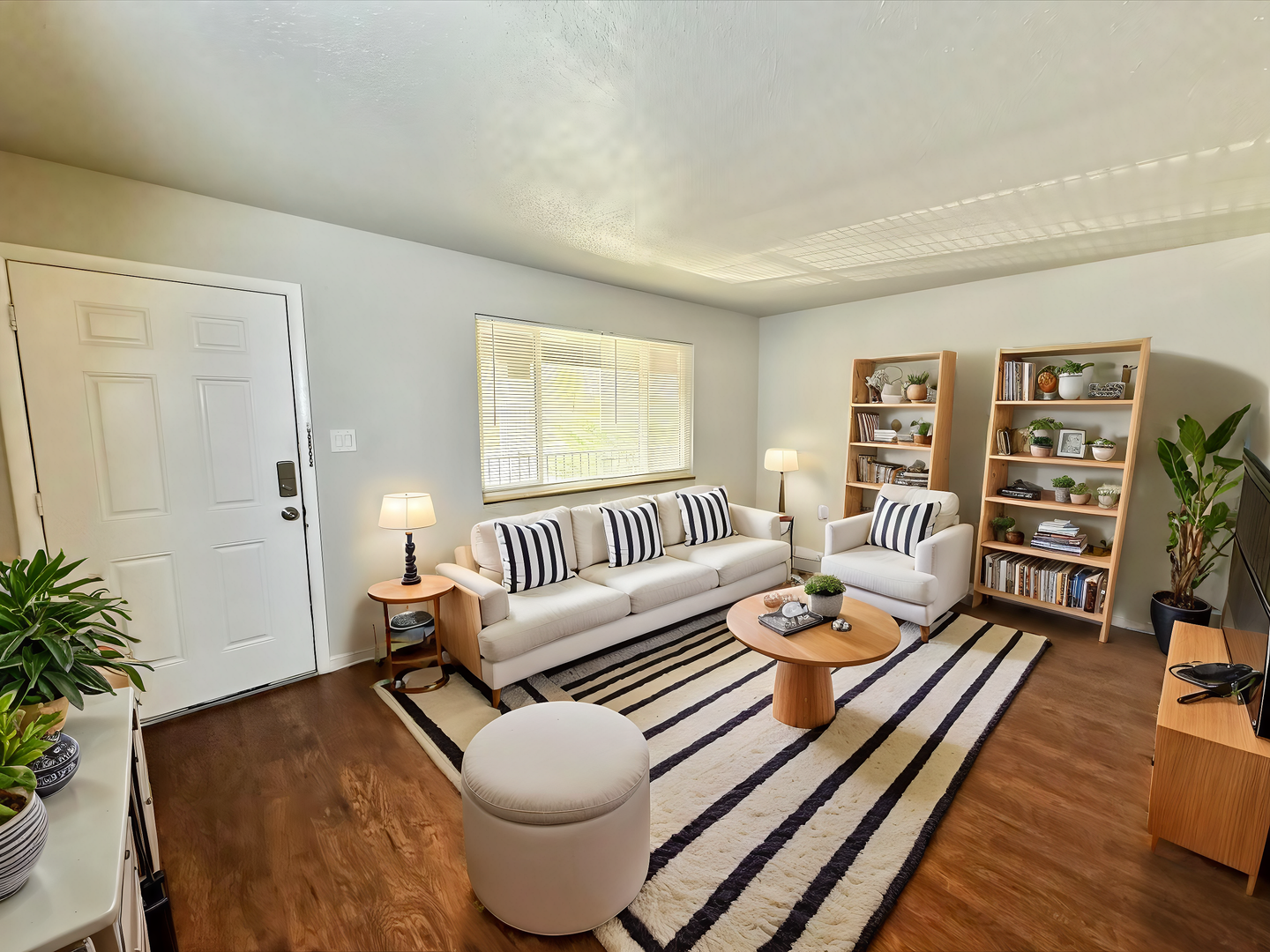 Colorado Springs Apartment: 831 Fontmore Rd