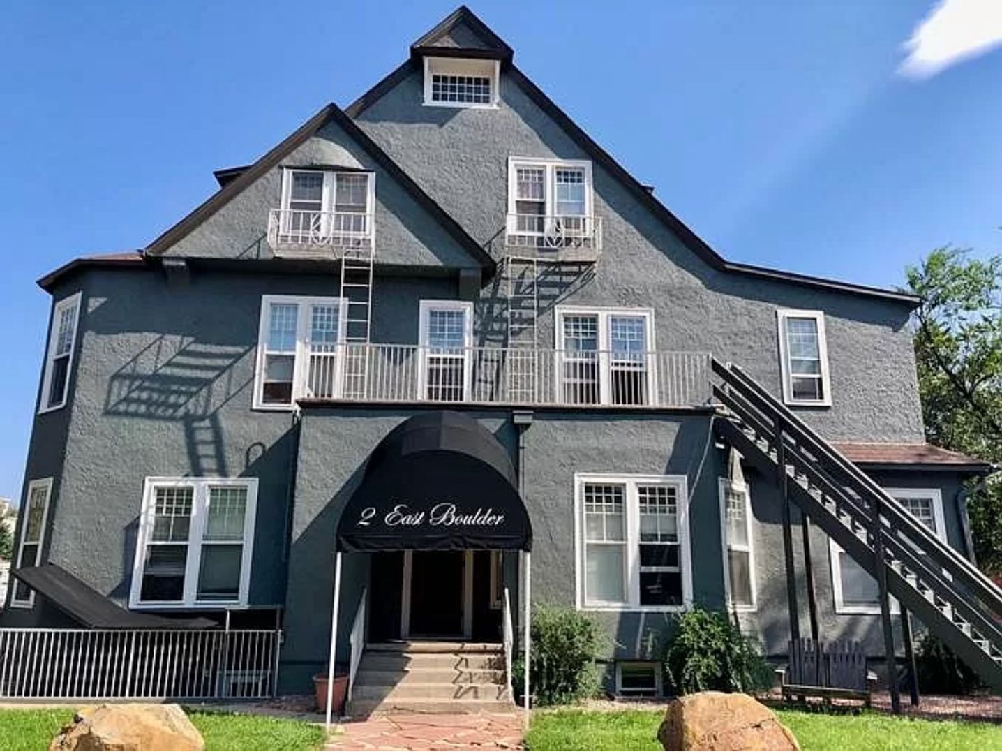 Colorado Springs Apartment: 2 E Boulder St