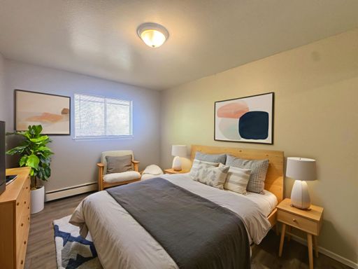 Listing photo thumbnail