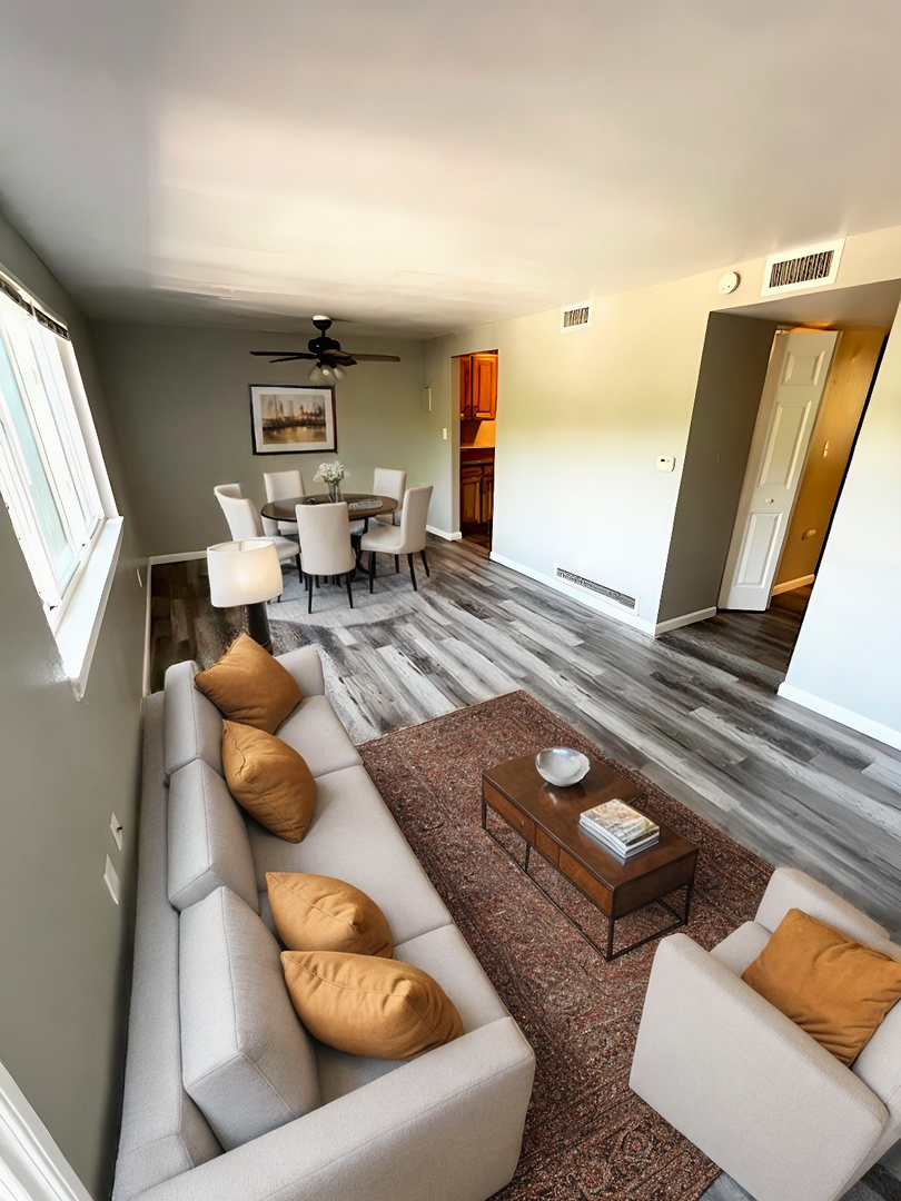 Manitou Springs Apartment: 421 - 425 E Fountain Place