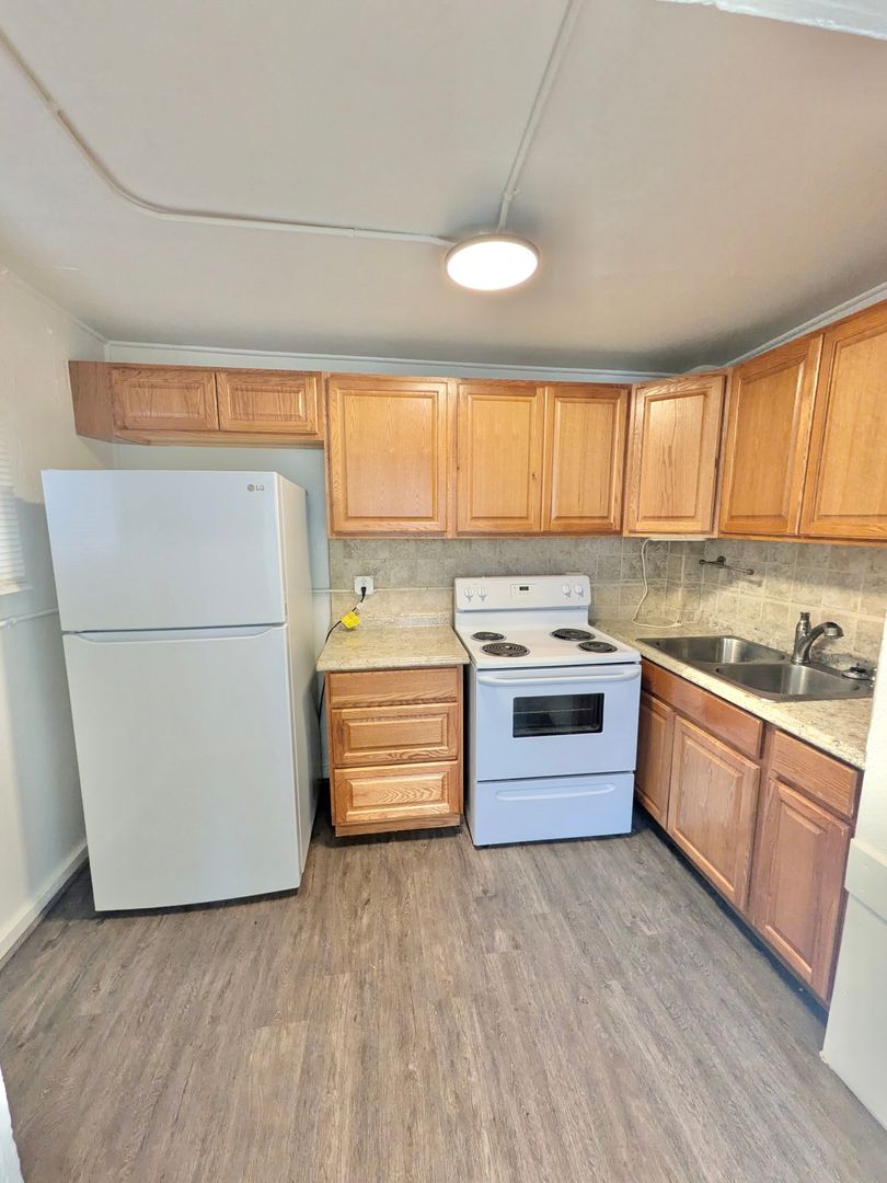 Pueblo Apartment: 400 Santa Fe Dr.