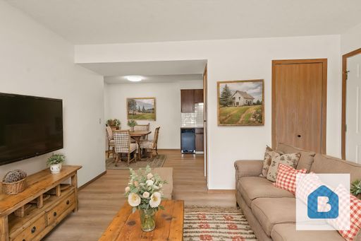 Discover Your New Home: 1-Bedroom, 1-Bathroom Apartment in Woodland Park!