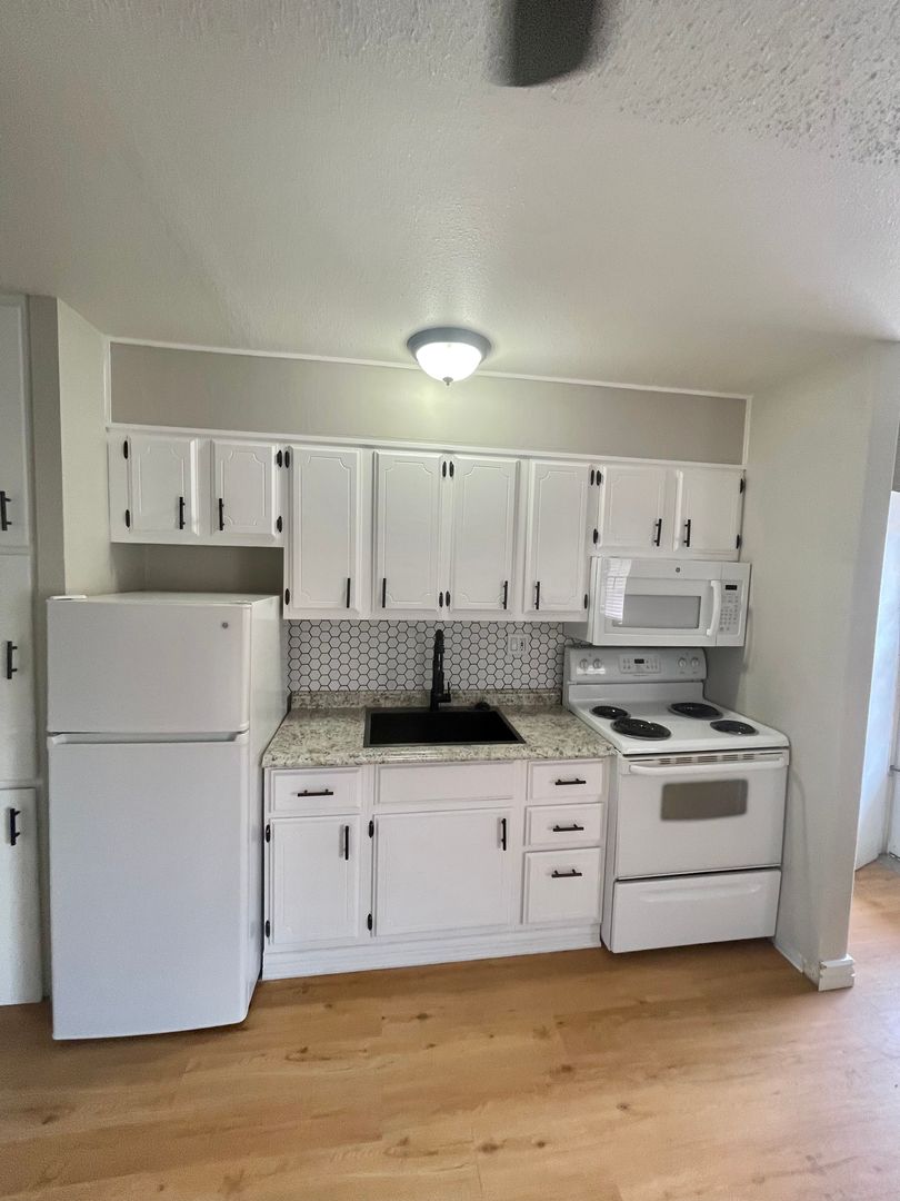 Colorado Springs Apartment: 3128 N Arcadia St.