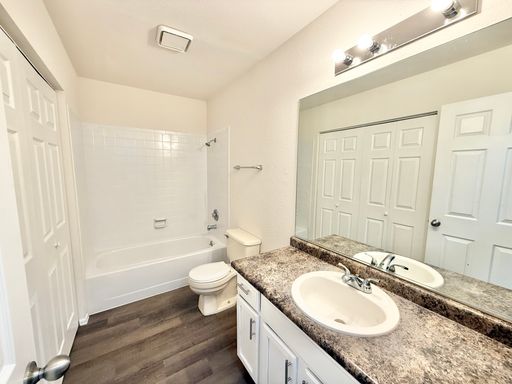 Listing photo thumbnail