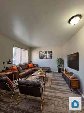 Stylish Apartment Near North Nevada and I-25! – photo 1