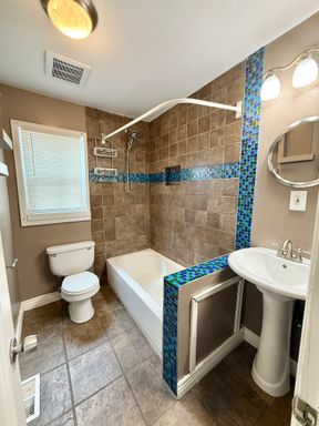 Listing photo thumbnail