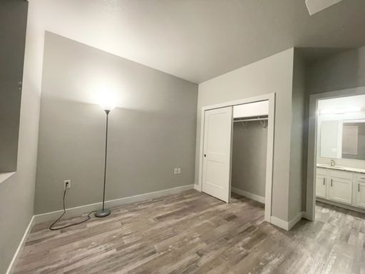 Listing photo thumbnail