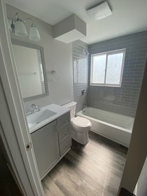 Listing photo thumbnail