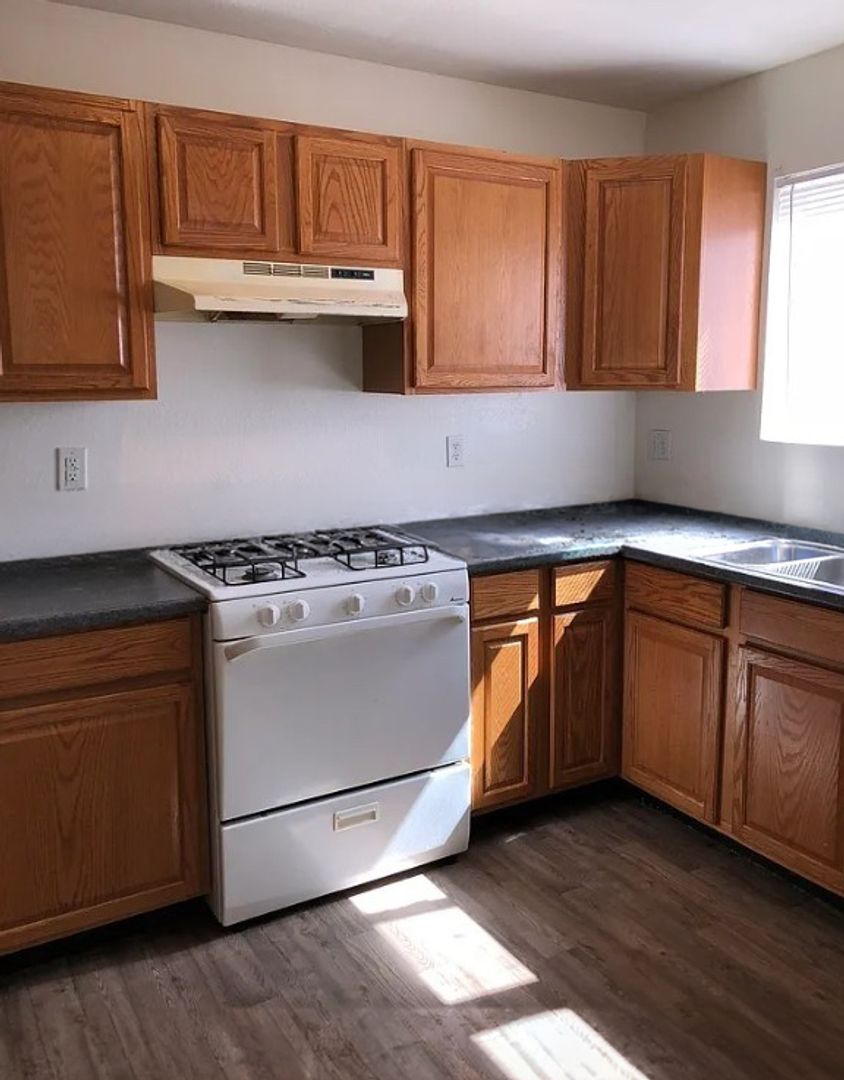 Colorado Springs Apartment: 4321 Lashelle Ave.