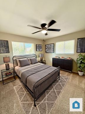 Beautiful, Two Bedroom with Granite Counters in a Quiet Building! $500 Move-in Special! – photo 1