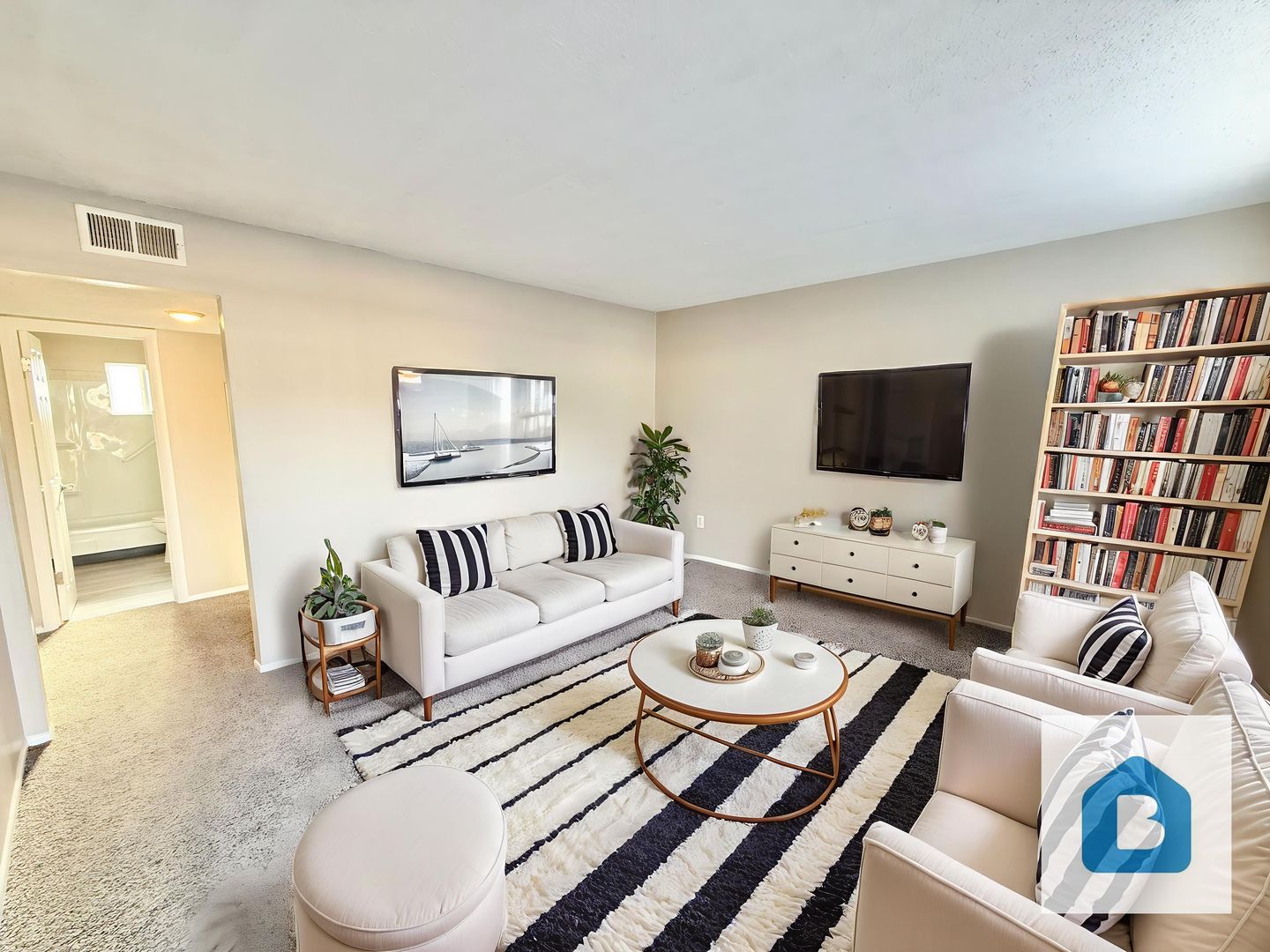 Pueblo West Apartment: 334 S Archdale Dr.