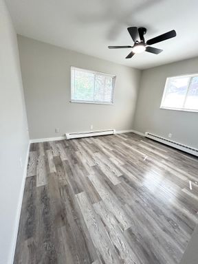 Listing photo thumbnail