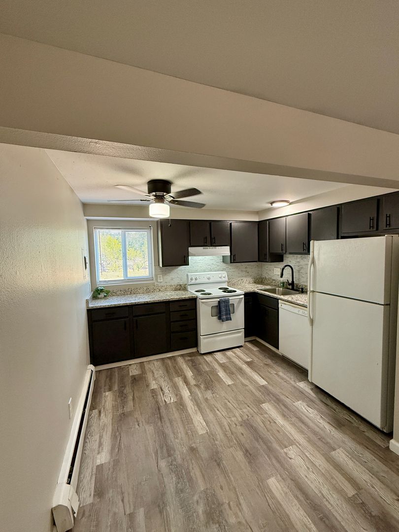 Colorado Springs Apartment: 4413 Forrest Hill Road