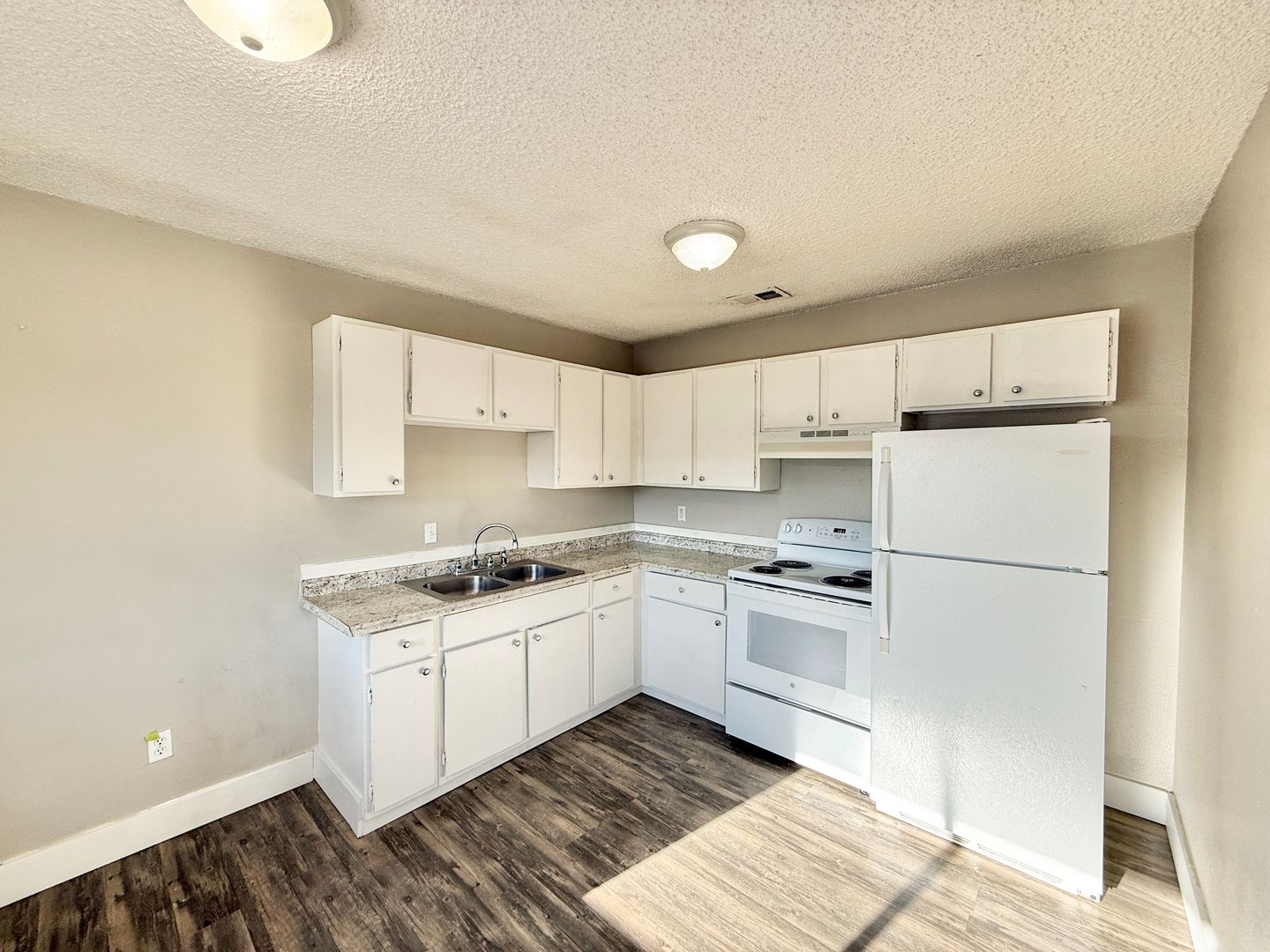 Pueblo West Apartment: 334 S Archdale Dr.