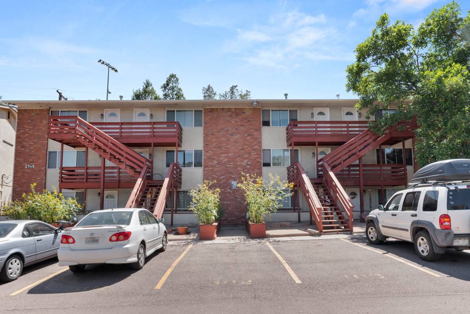 Manitou Springs Apartment: 421 - 425 E Fountain Place