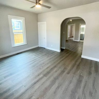 Listing photo thumbnail