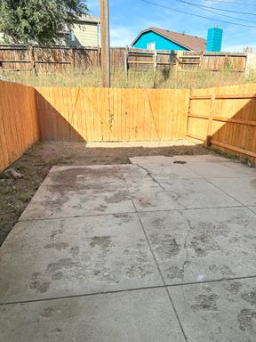 Listing photo thumbnail