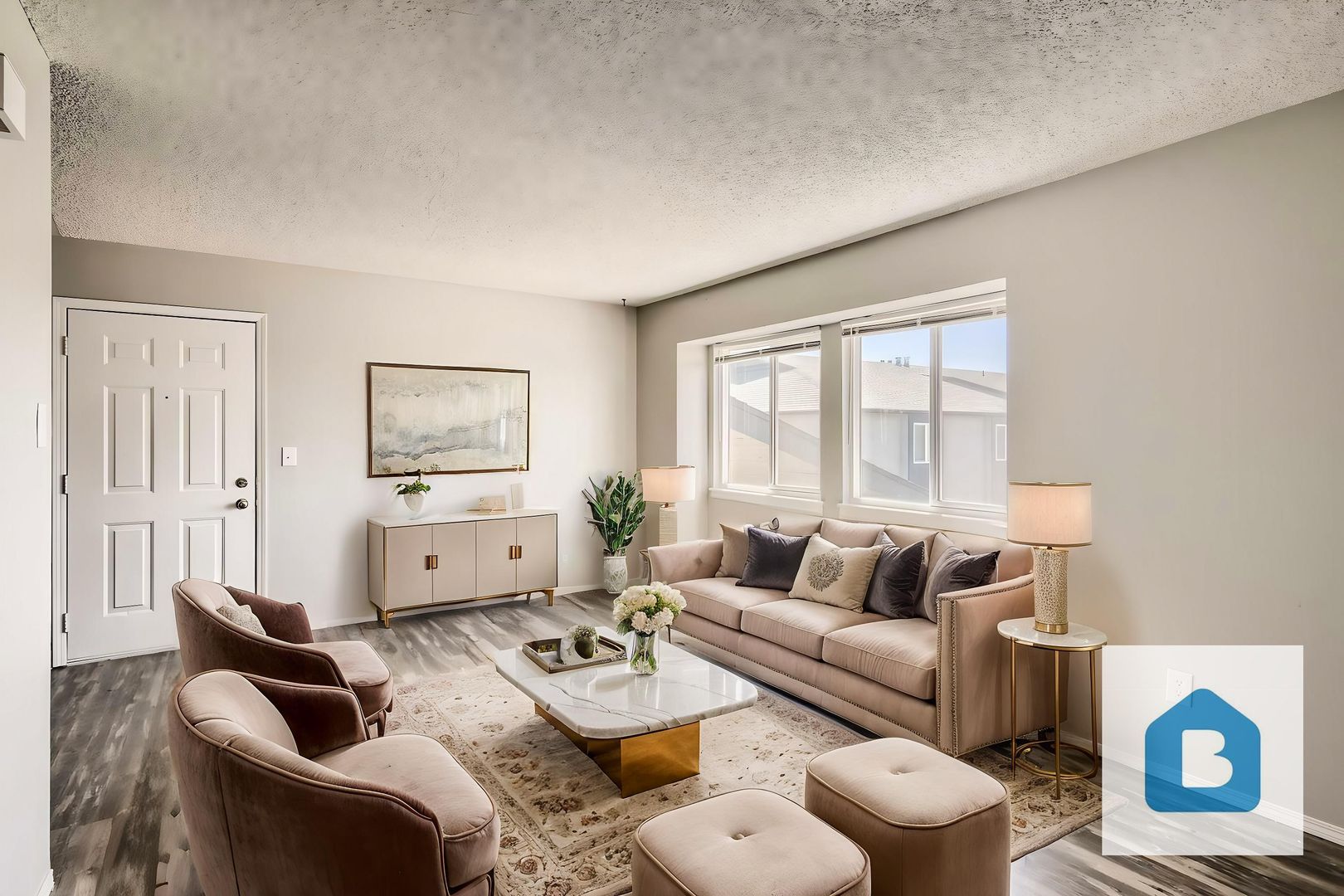 Fountain Apartment: 506 Comanche Village Dr