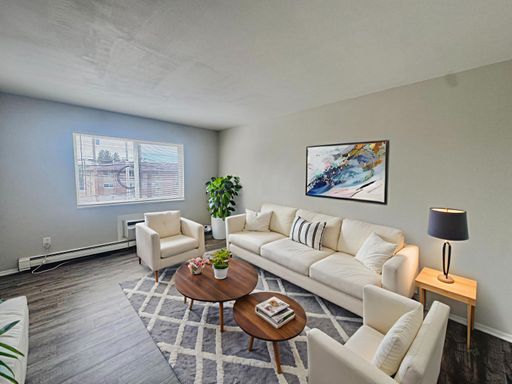 Listing photo thumbnail