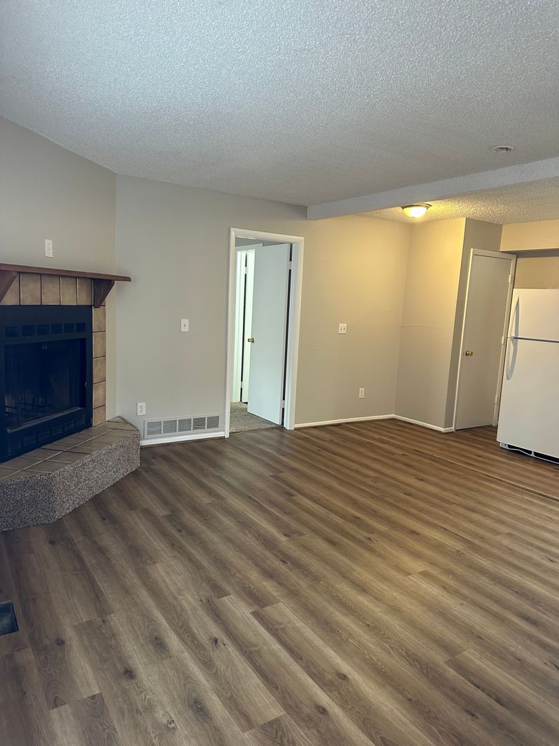 Colorado Springs Apartment: 2609 E Dale St.