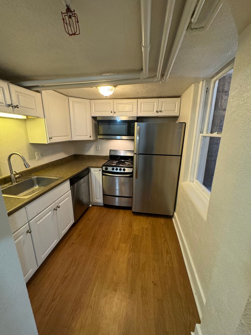 Colorado Springs Apartment: 506 North Cascade Avenue