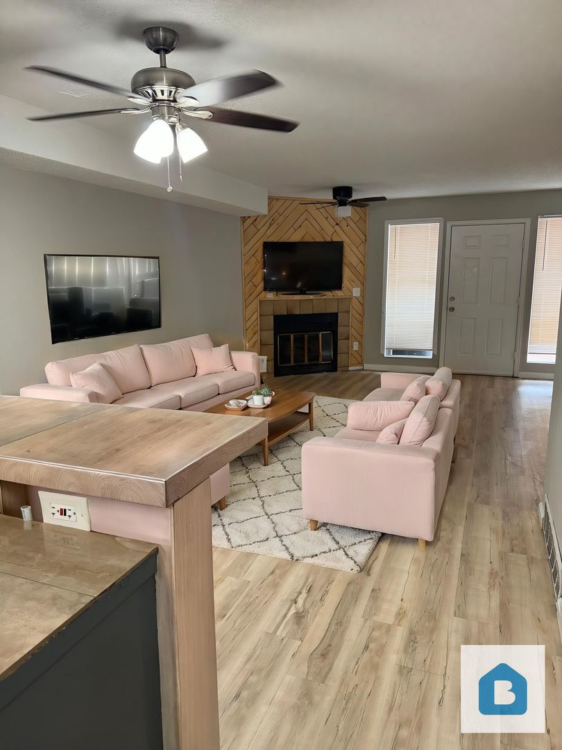 Colorado Springs Apartment: 2230 - 2236 Split Rock Drive