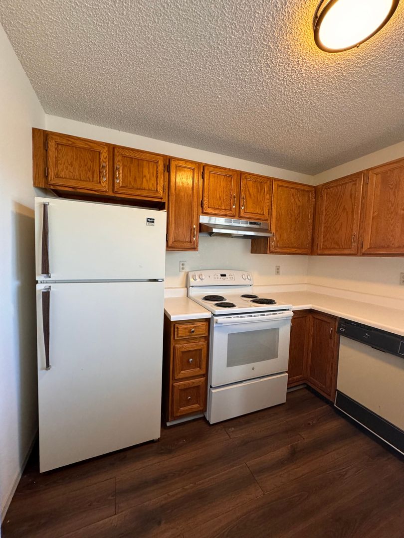 Colorado Springs Apartment: 1915 Henderson Ave.