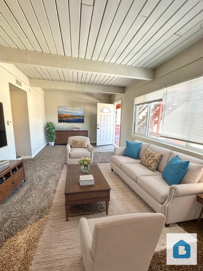 Manitou Springs Apartment: 421 - 425 E Fountain Place