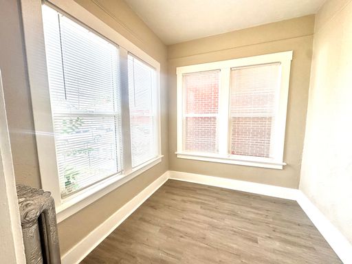 Listing photo thumbnail