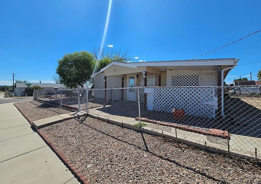Listing photo thumbnail