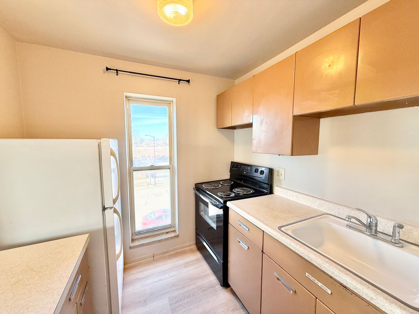 Pueblo Apartment: 108 Arthur St.