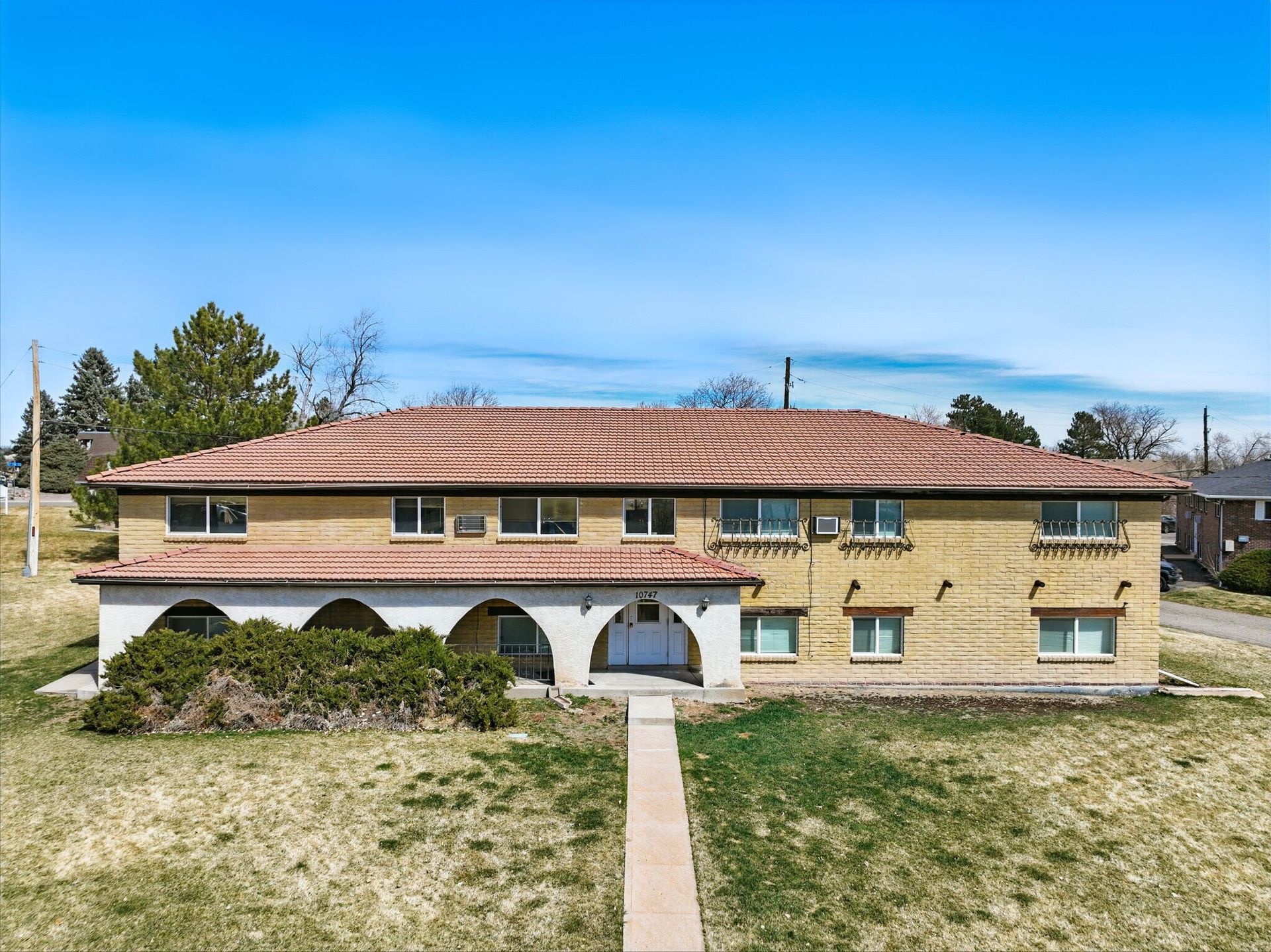 Lakewood Apartment: 10747 W 6th Pl.