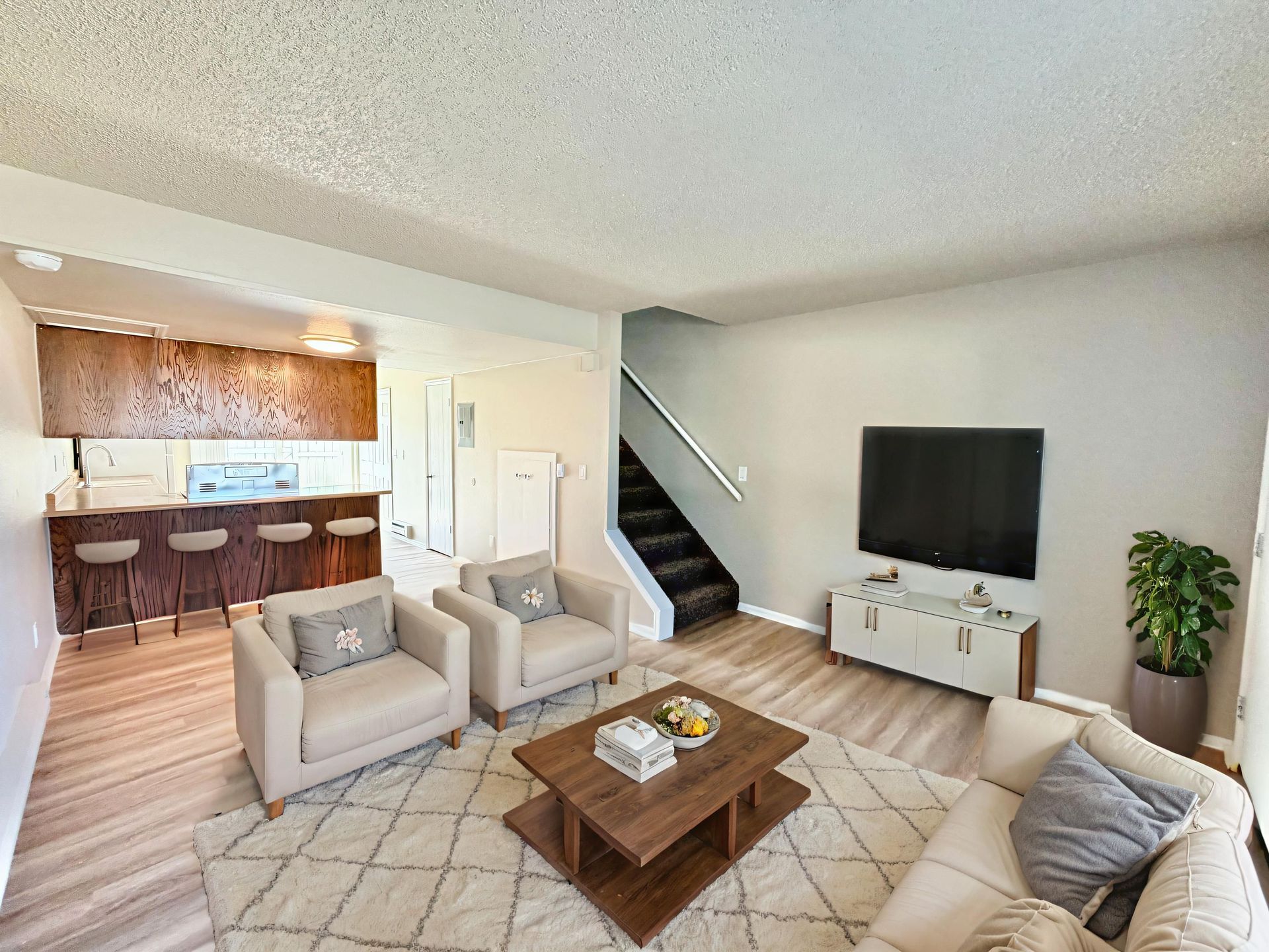 Pueblo Apartment: 85 Castle Royal Dr