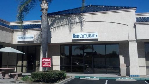 Excellent area with easy freeway access to State Route 125