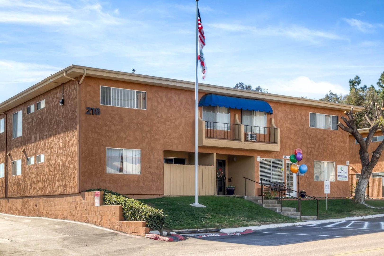 Fallbrook Apartment: 218 W. Clemmens Lane
