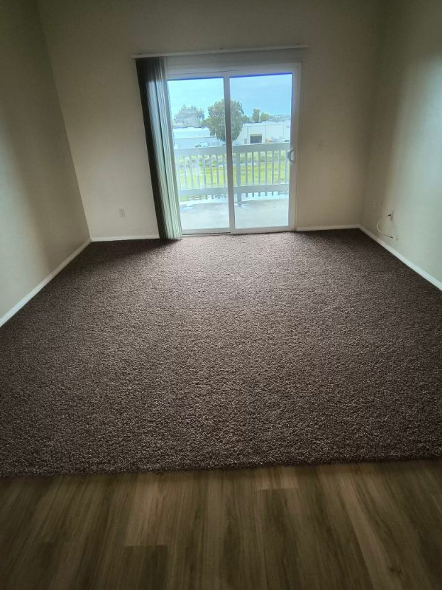 Chula Vista Apartment: 671 Sea Vale St.