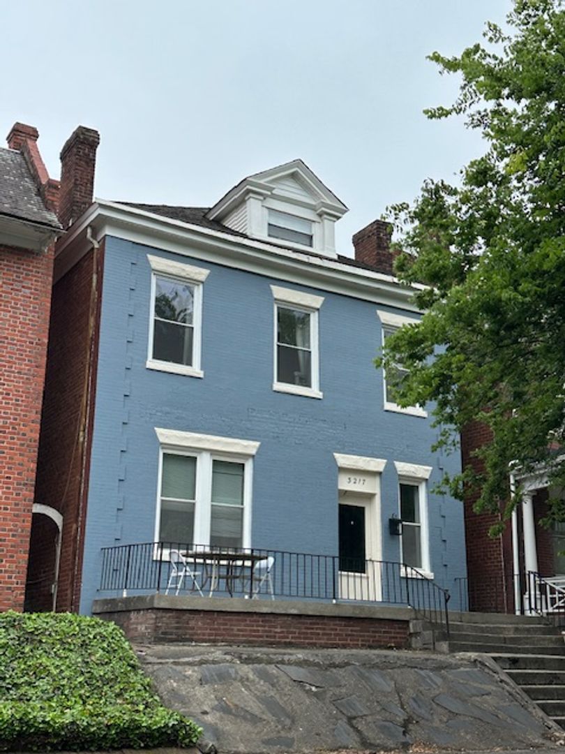 Richmond Apartment: 3217 Hanover Avenue