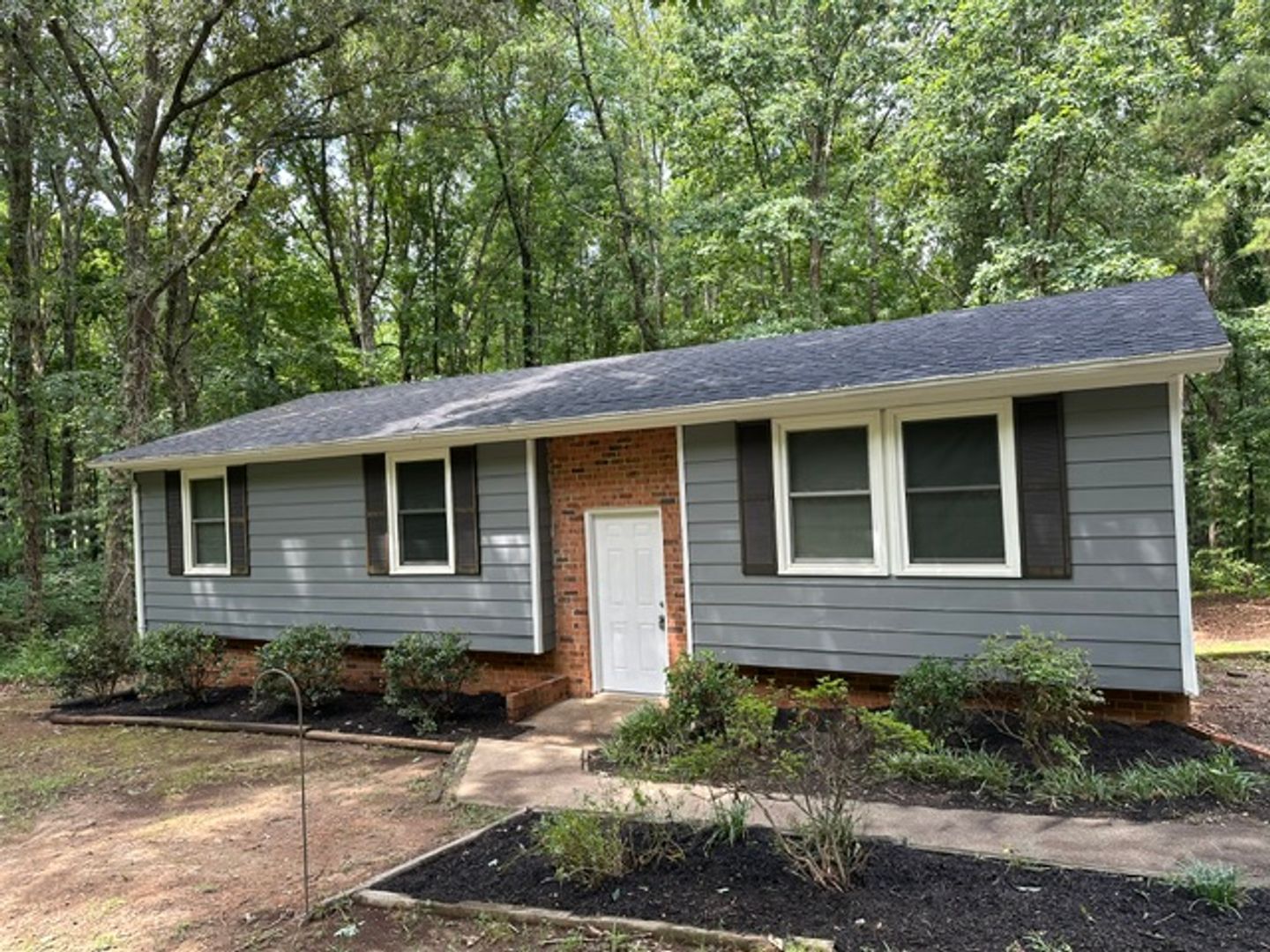 Powhatan House: 2924 New Hope Rd.
