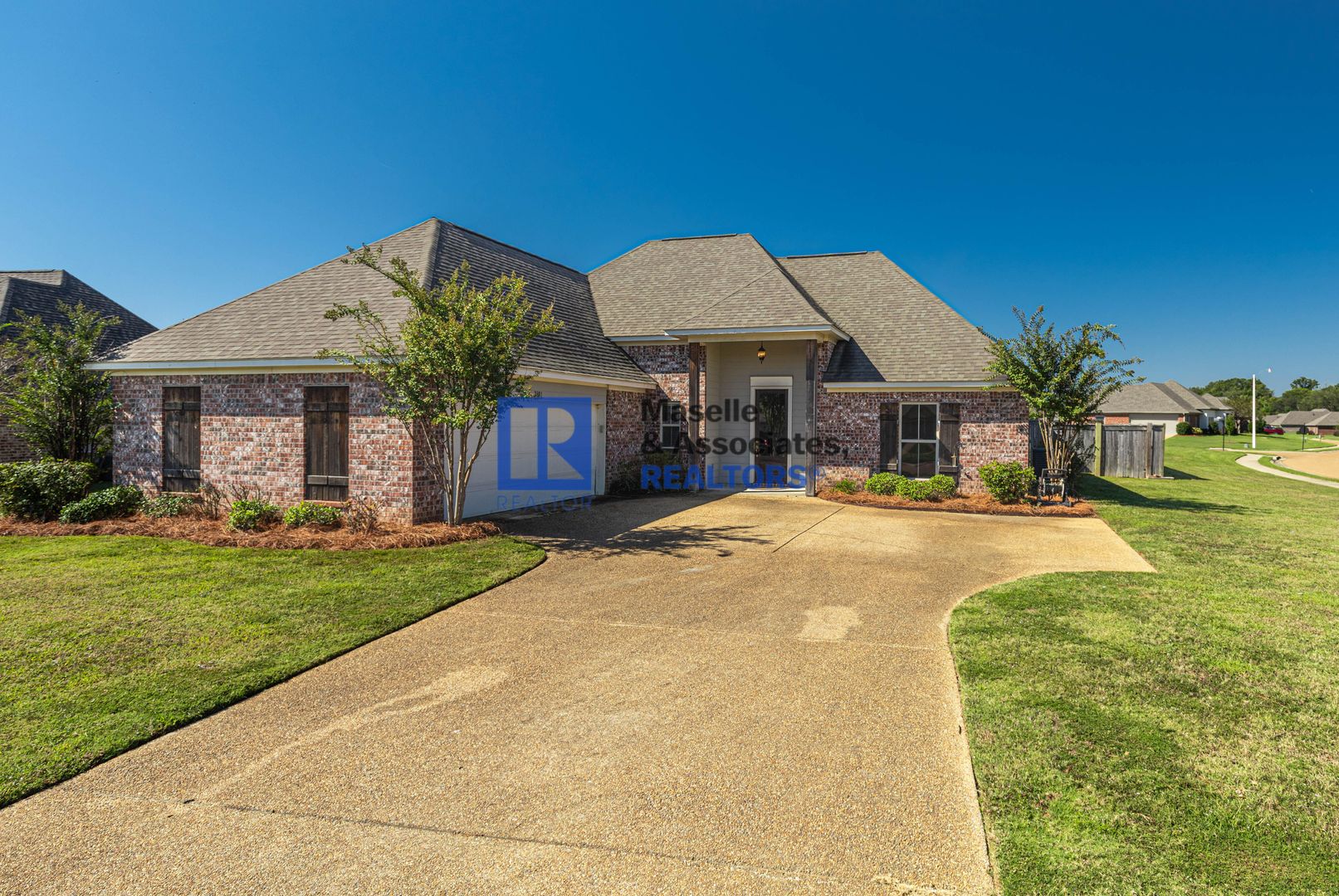 Madison House: 2301 Wilshire Place