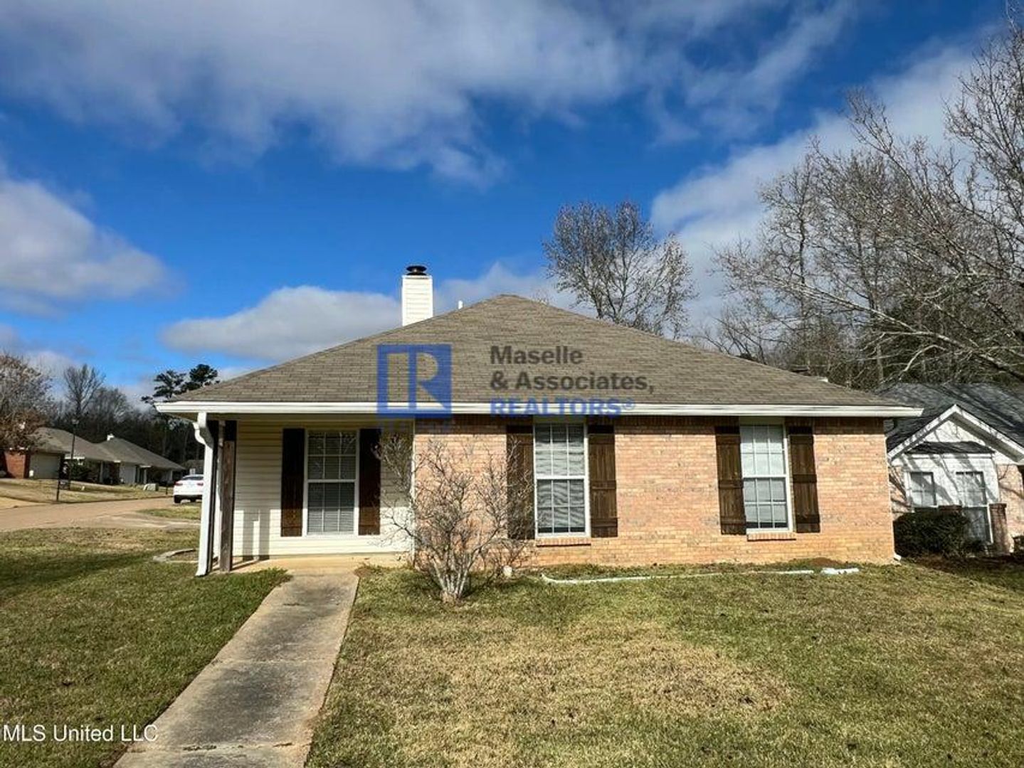Brandon House: 2001 Windchase Circle