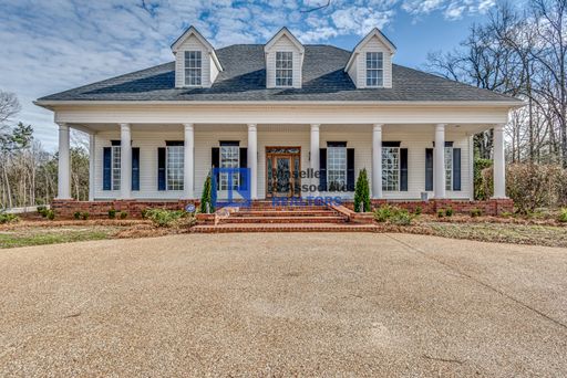 6 Bed/4.5 Bath Home on 5 Acres in Cripple Creek Farms