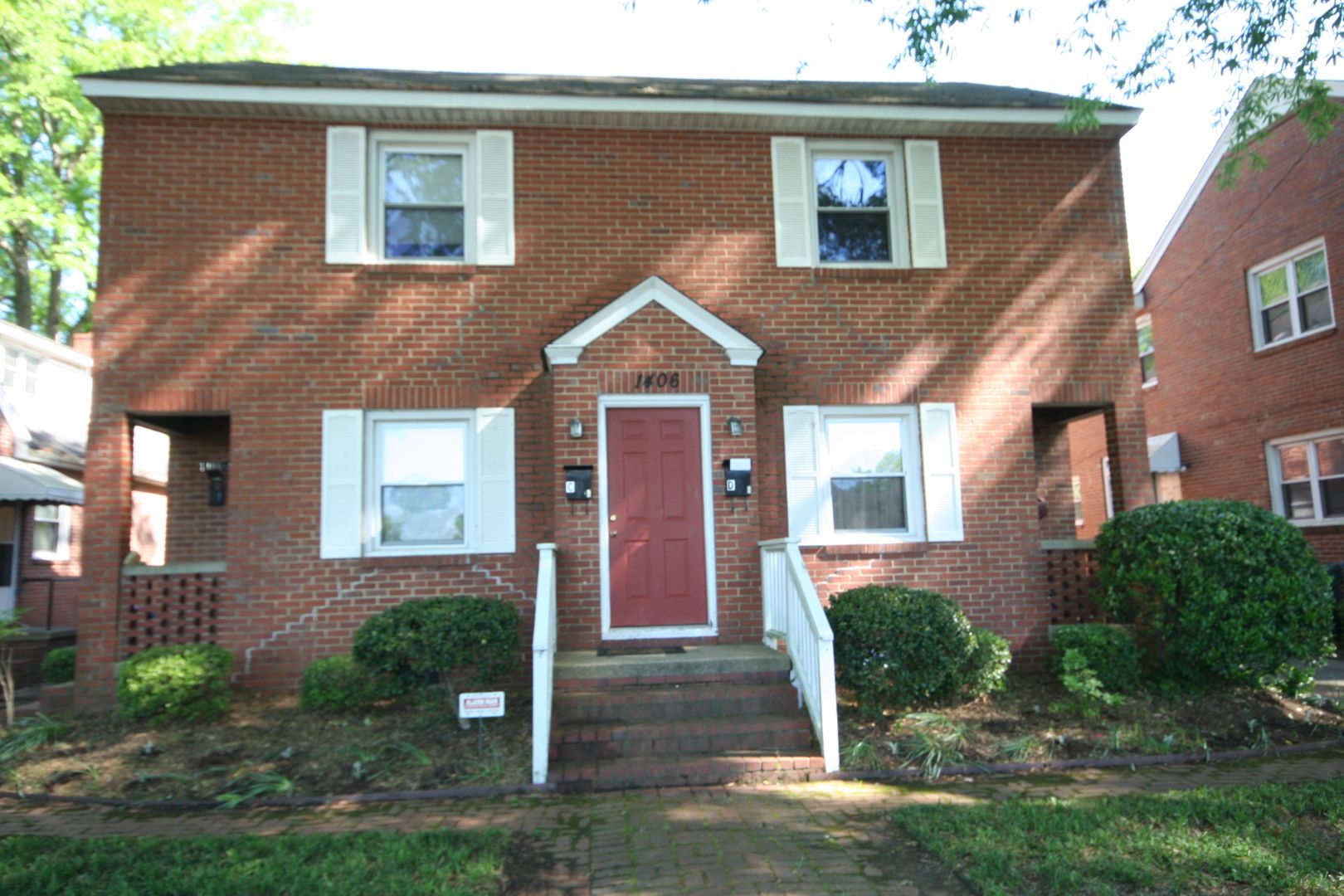 Durham Apartment: 1406 Chapel Hill St.