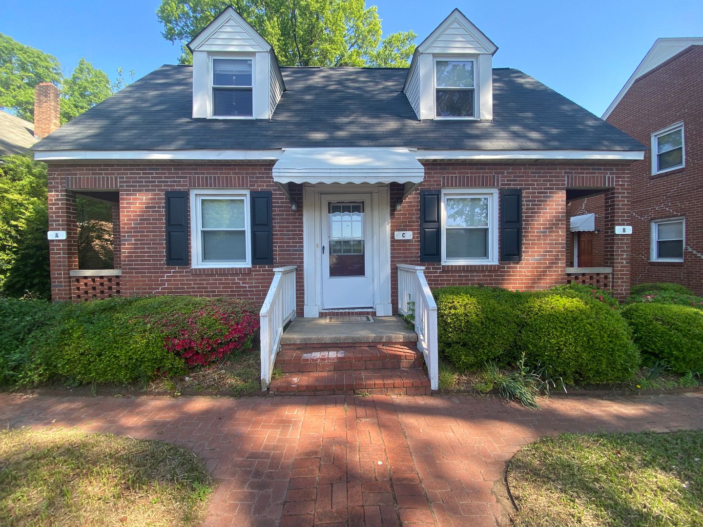 Durham Apartment: 1408 Chapel Hill St