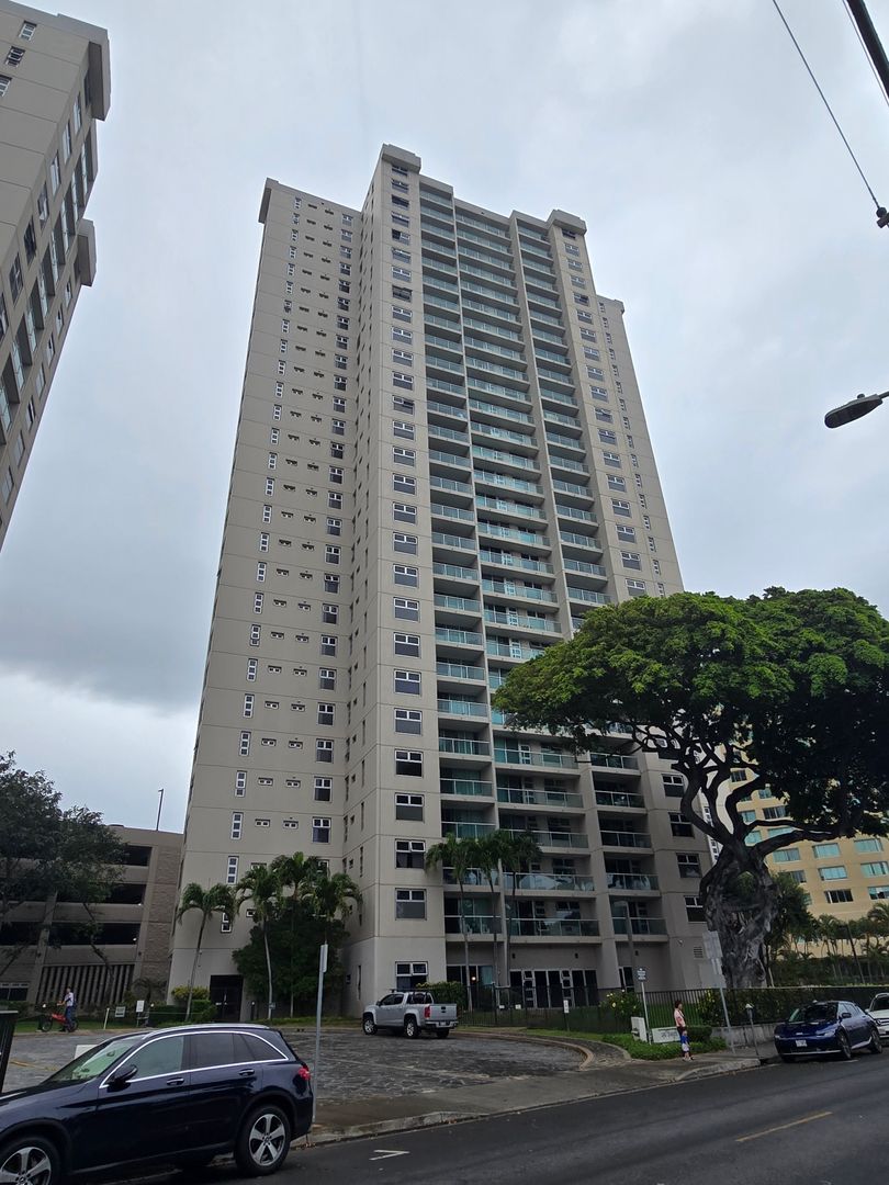 Honolulu Condo: 1450 Young Street - 507