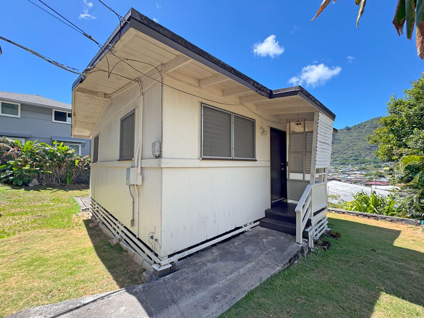 Honolulu Apartment: 3050 Woolsey Place