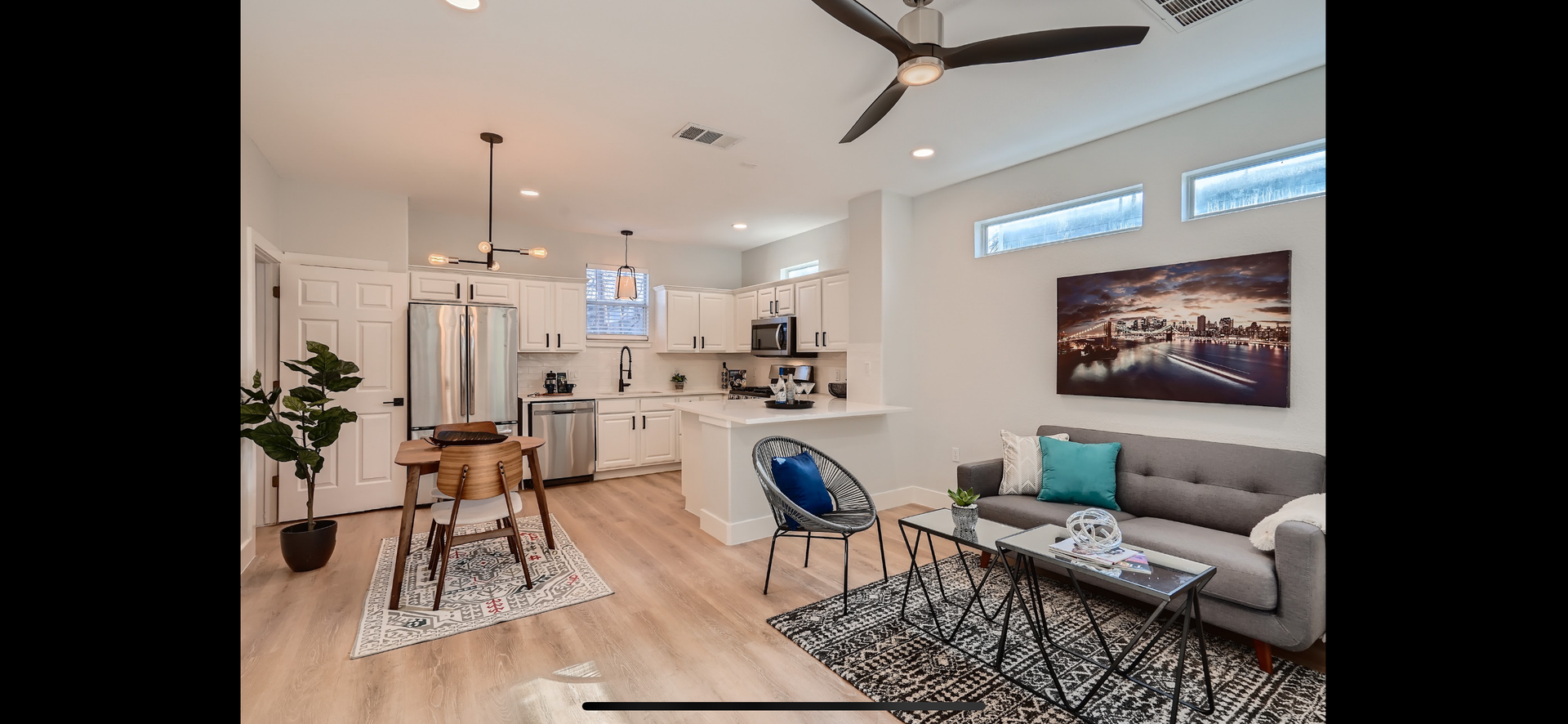 Austin House: 6210 Langham St - B