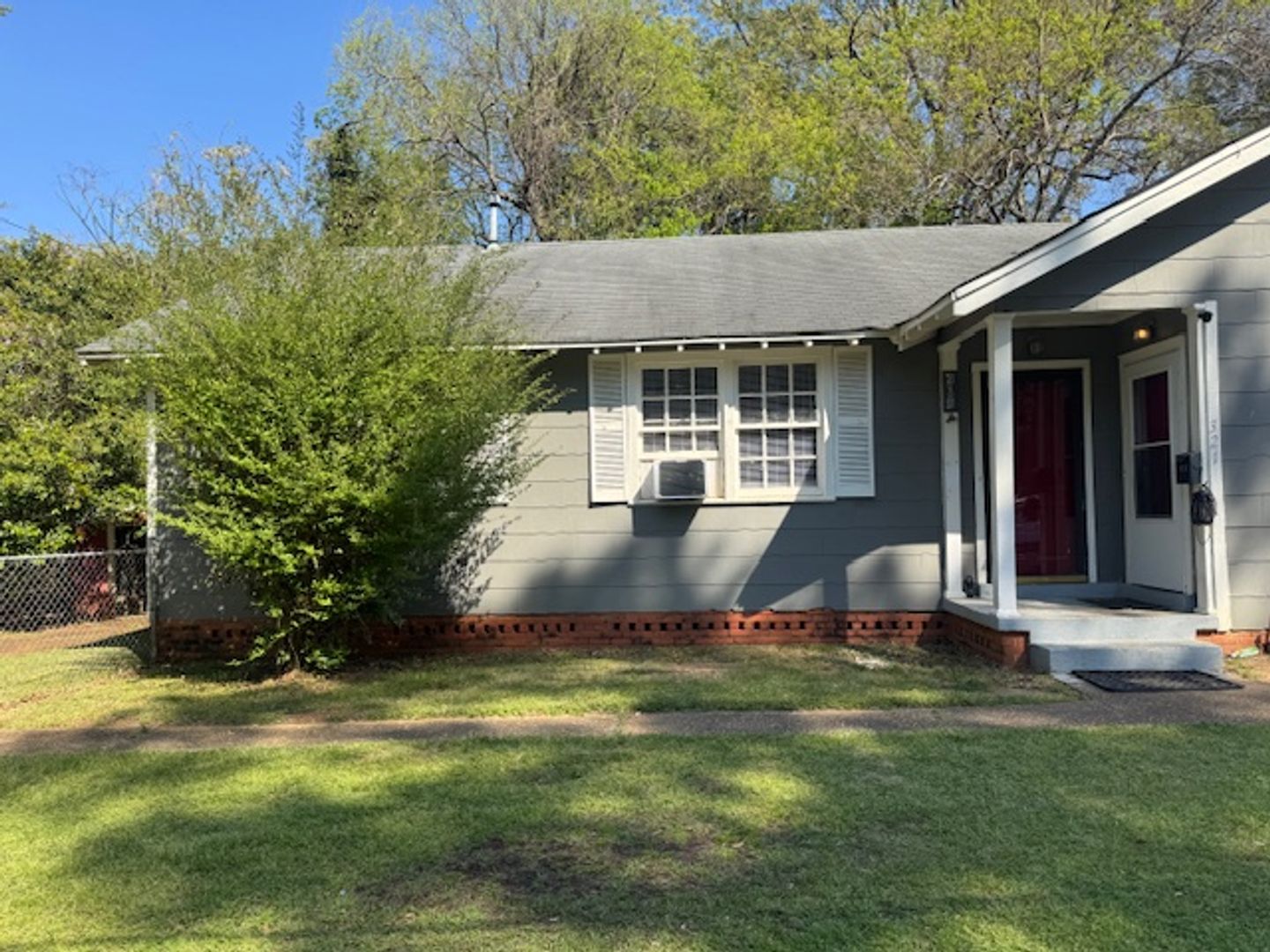 Montgomery House: 319 Olivia Ct.