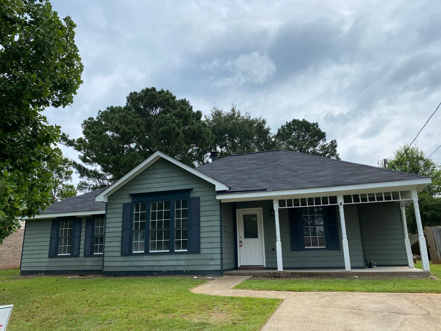 Prattville House: 466 West Dr