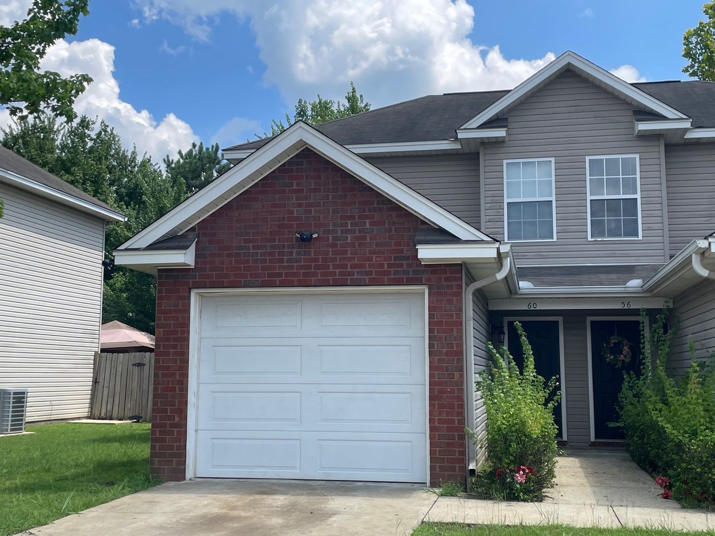 Elmore Townhome: 60 Pine Meadows Cir