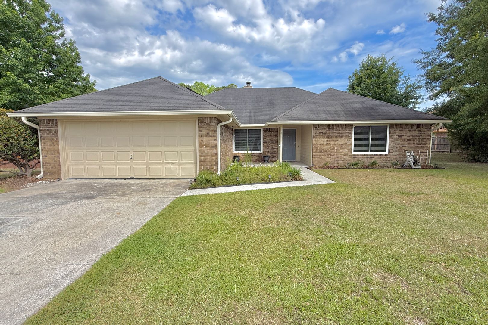 Hinesville House: 75 Woody Court